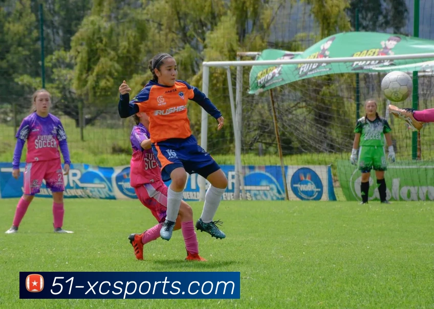 利雅得新月迎战劲敌全力争胜展现球队实力与决心